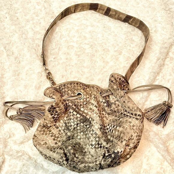 Elliott Lucca Snakeskin Embossed Leather Weave Bucket Hobo Shoulder Purse - Picture 2 of 13
